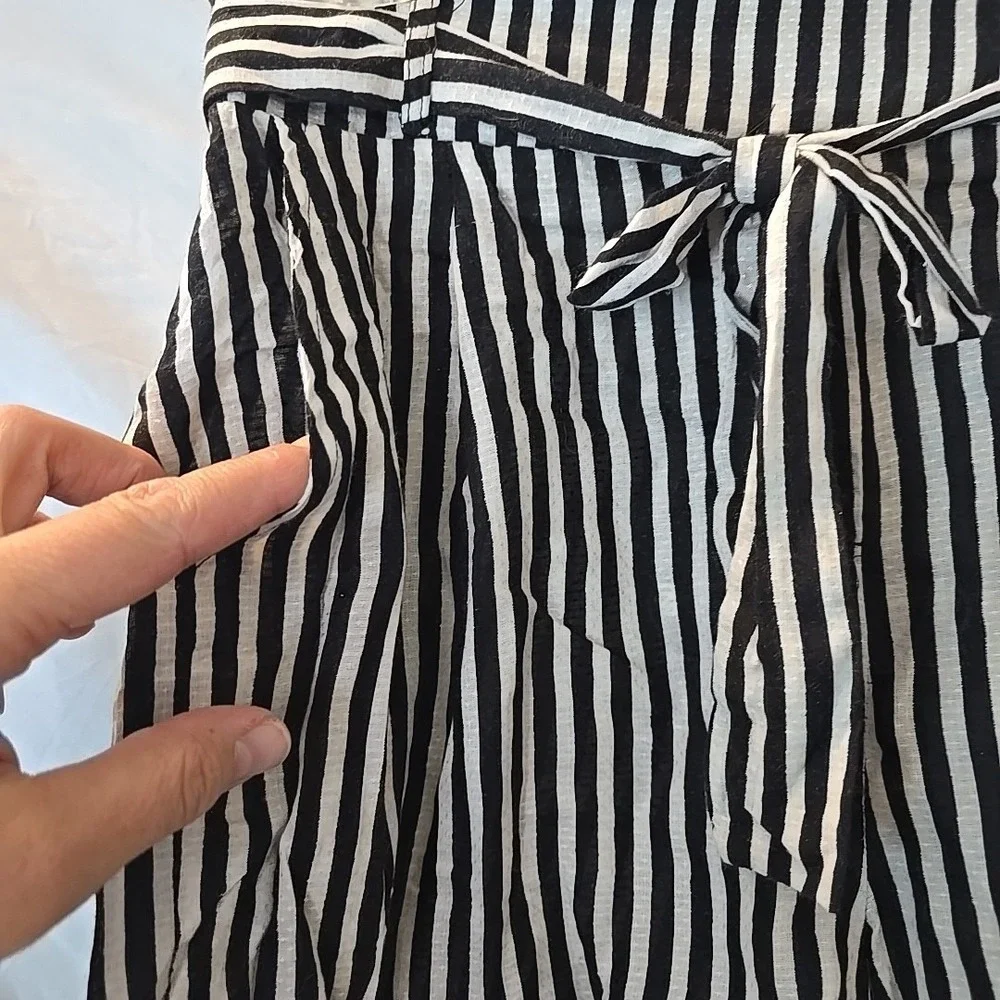 Angie Shorts Black/white Striped Tie‎ Belt Sz S NWT Lightweight Semi-sheer